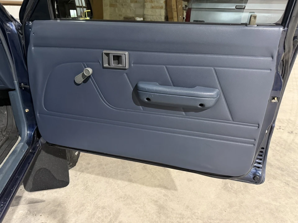 1993 Toyota Hilux 5th Gen - Image 22 of 31