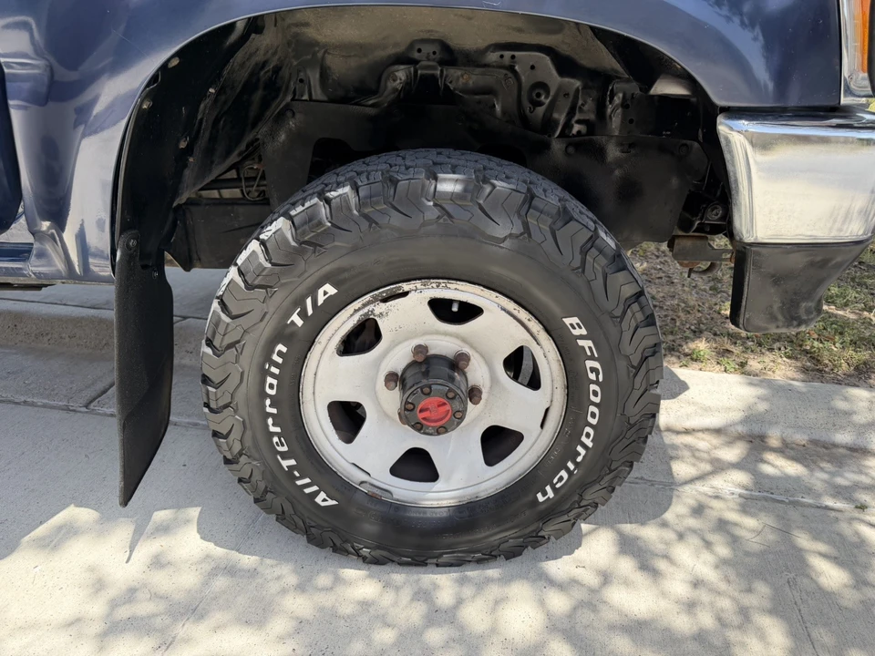 1993 Toyota Hilux 5th Gen - Image 29 of 31
