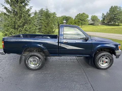 1993 Toyota Pickup 1/2 Ton Short Wheelbase DX