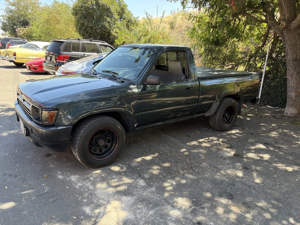 1993 Toyota Hilux 5th Gen - Image 8 of 31