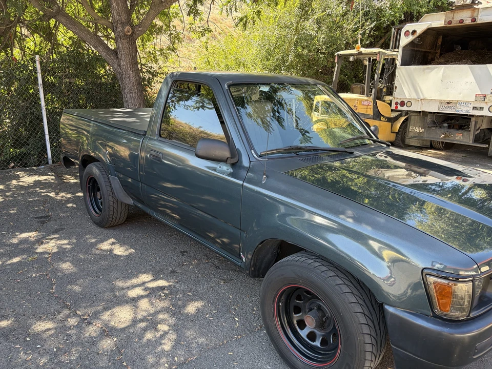 1993 Toyota Hilux 5th Gen - Image 12 of 31