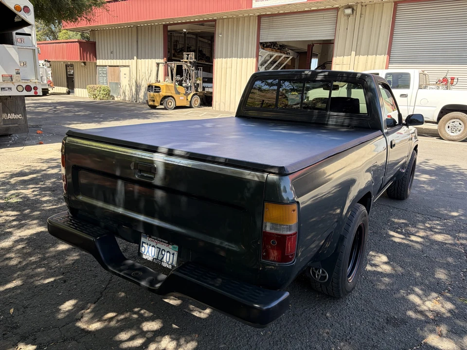 1993 Toyota Hilux 5th Gen - Image 11 of 31
