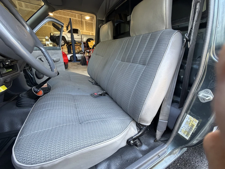 1993 Toyota Hilux 5th Gen - Image 25 of 31
