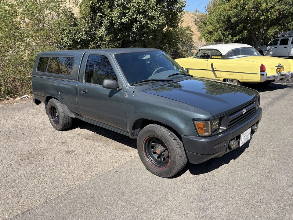 1993 Toyota Hilux 5th Gen - Image 3 of 31