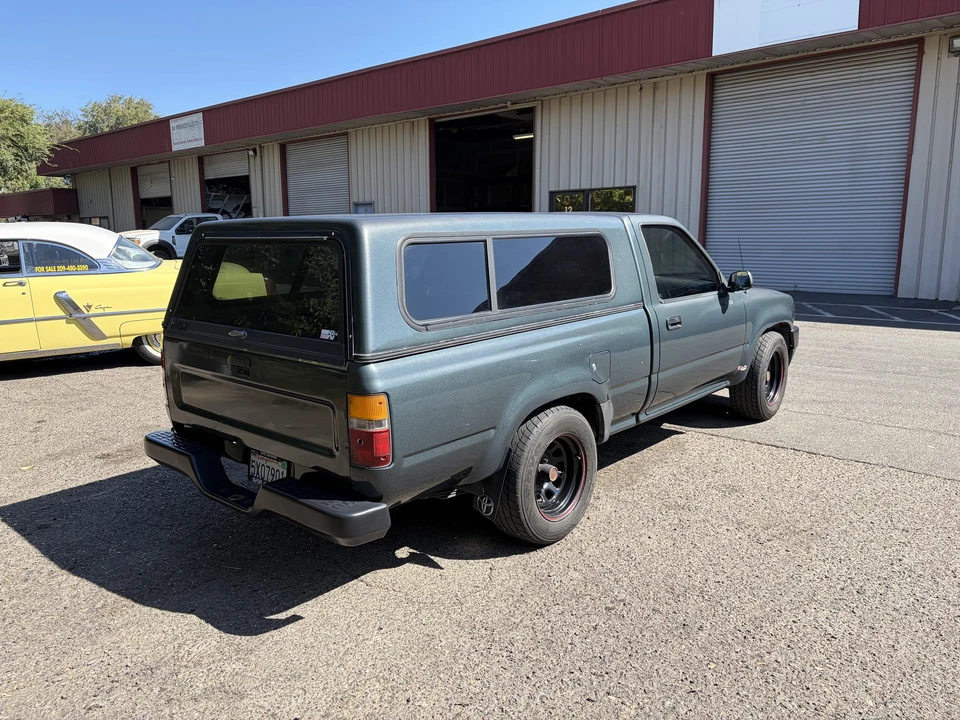 1993 Toyota Hilux 5th Gen - Image 5 of 31