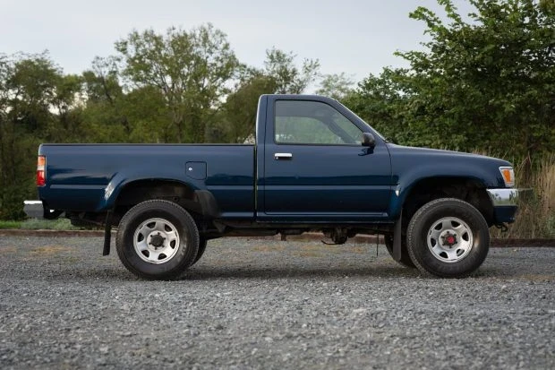 1993 Toyota Hilux 5th Gen - Image 3 of 7
