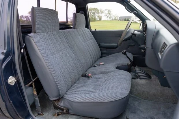 1993 Toyota Hilux 5th Gen - Image 4 of 7