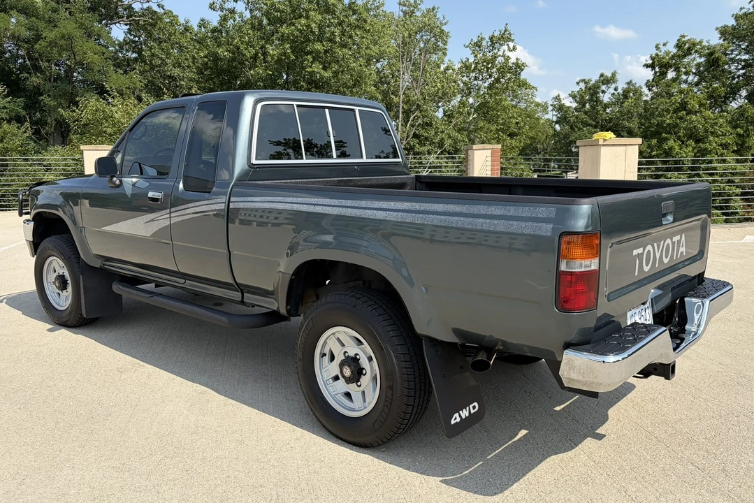 1993 Toyota Hilux 5th Gen - Image 7 of 31