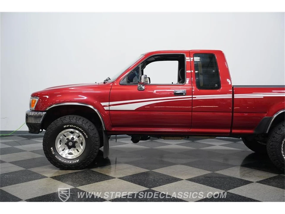 1993 Toyota Hilux 5th Gen - Image 19 of 31
