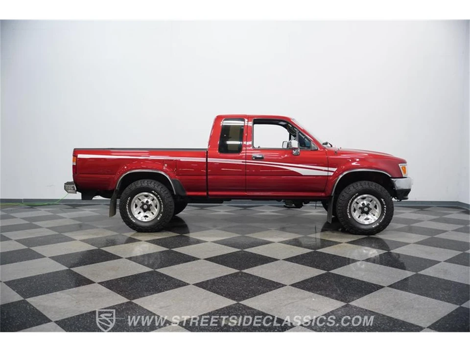 1993 Toyota Hilux 5th Gen - Image 12 of 31