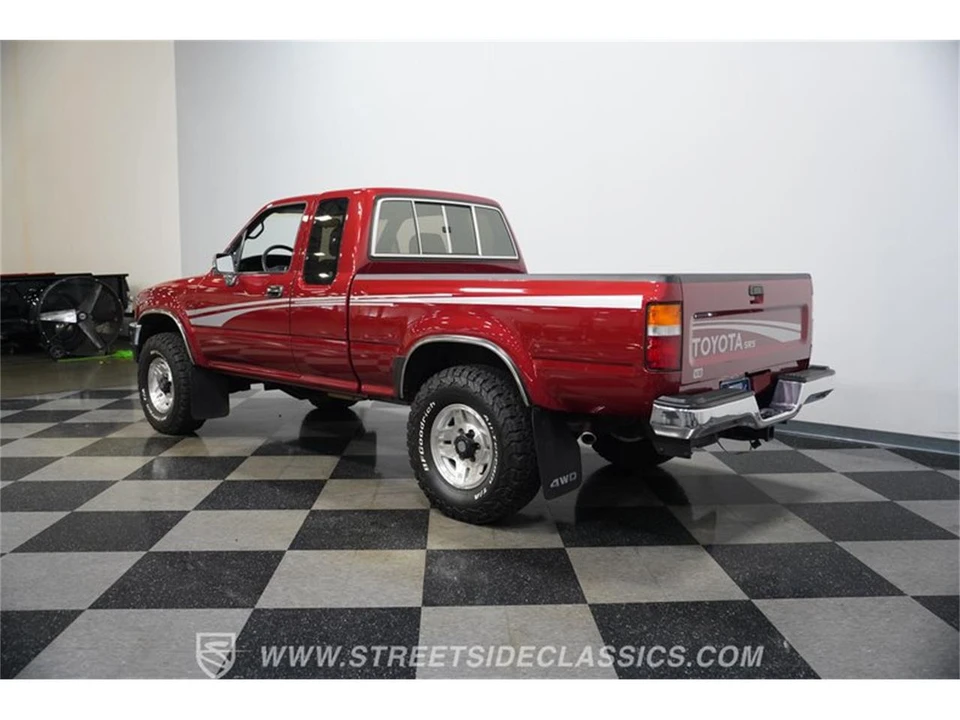 1993 Toyota Hilux 5th Gen - Image 8 of 31