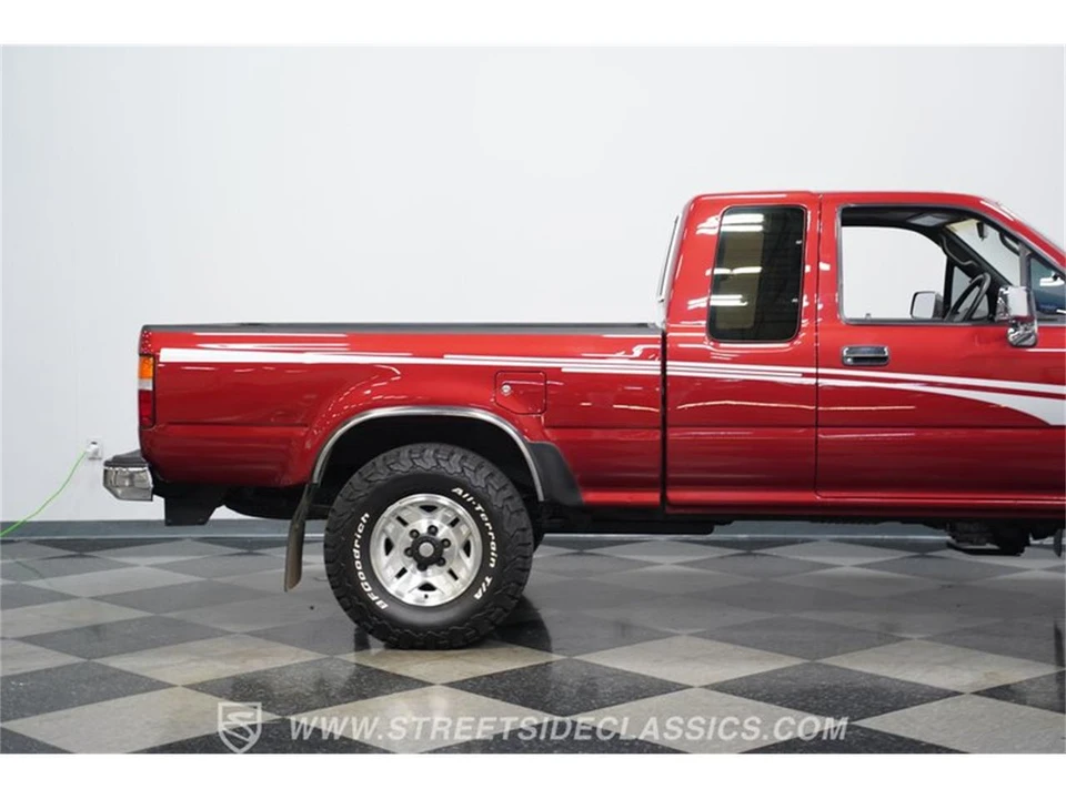 1993 Toyota Hilux 5th Gen - Image 25 of 31