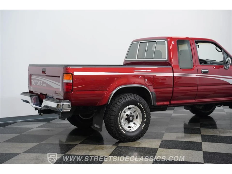 1993 Toyota Hilux 5th Gen - Image 22 of 31
