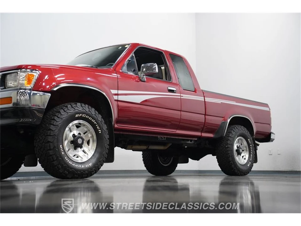 1993 Toyota Hilux 5th Gen - Image 18 of 31