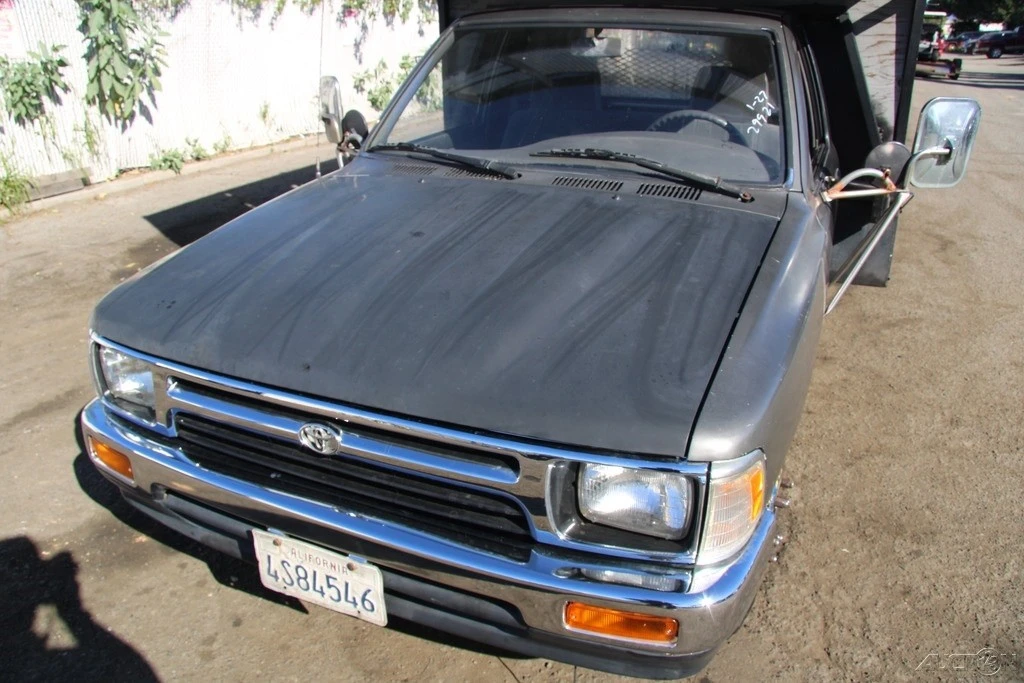 1993 Toyota Hilux 4th Gen - Image 21 of 21