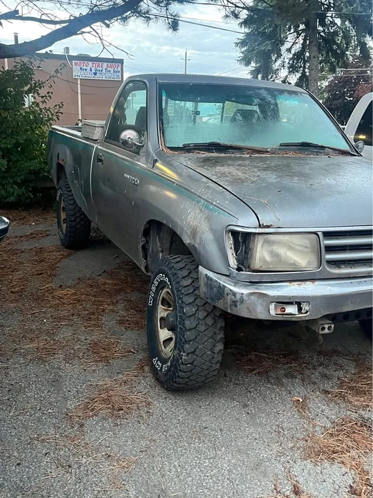 1993 Toyota T100 - Image 3 of 11
