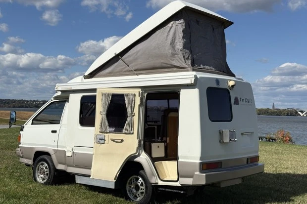 1993 Toyota M30-M80 LiteAce & TownAce - Image 2 of 9