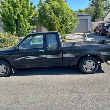 1993 Toyota Xtra Cab Deluxe Pickup