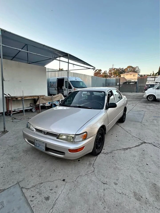1993 Toyota Corolla 7th Gen - Image 1 of 8