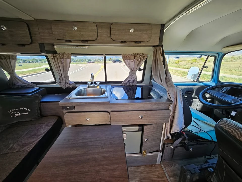 1993 Volkswagen Type 2 - Image 8 of 9