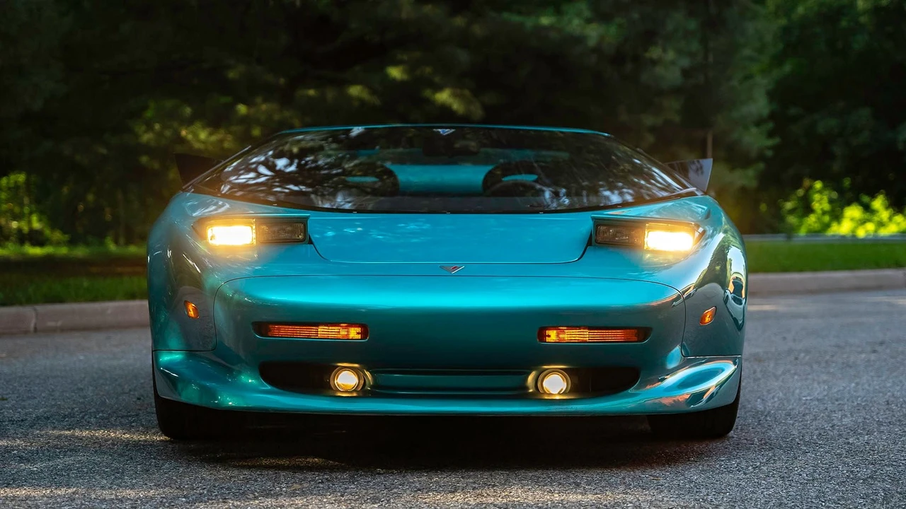 1993 Vector - Image 8 of 31