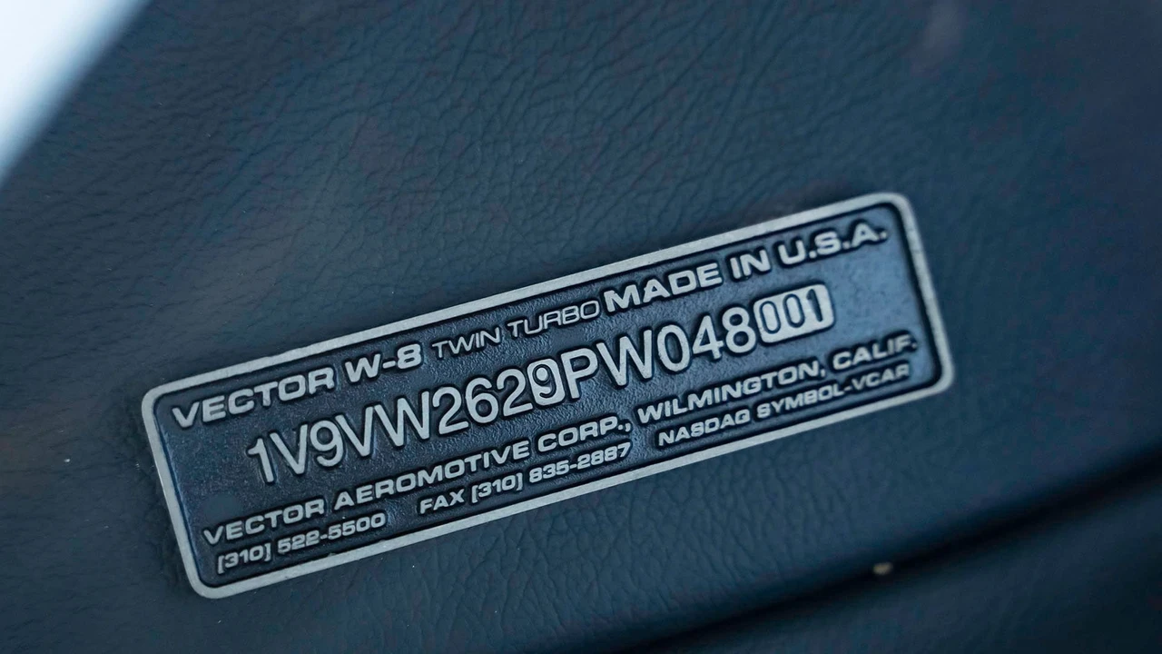 1993 Vector - Image 3 of 31