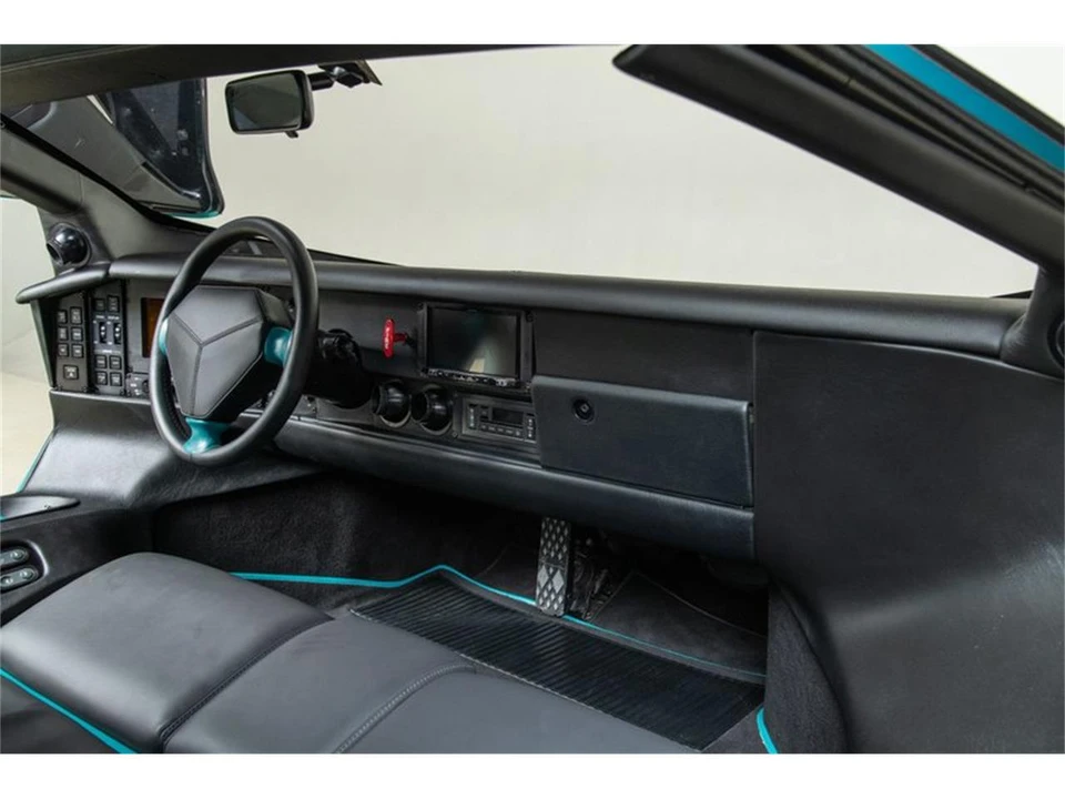 1993 Vector - Image 21 of 31