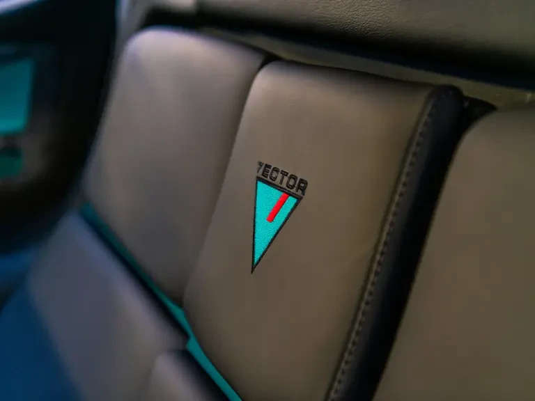 1993 Vector - Image 21 of 31