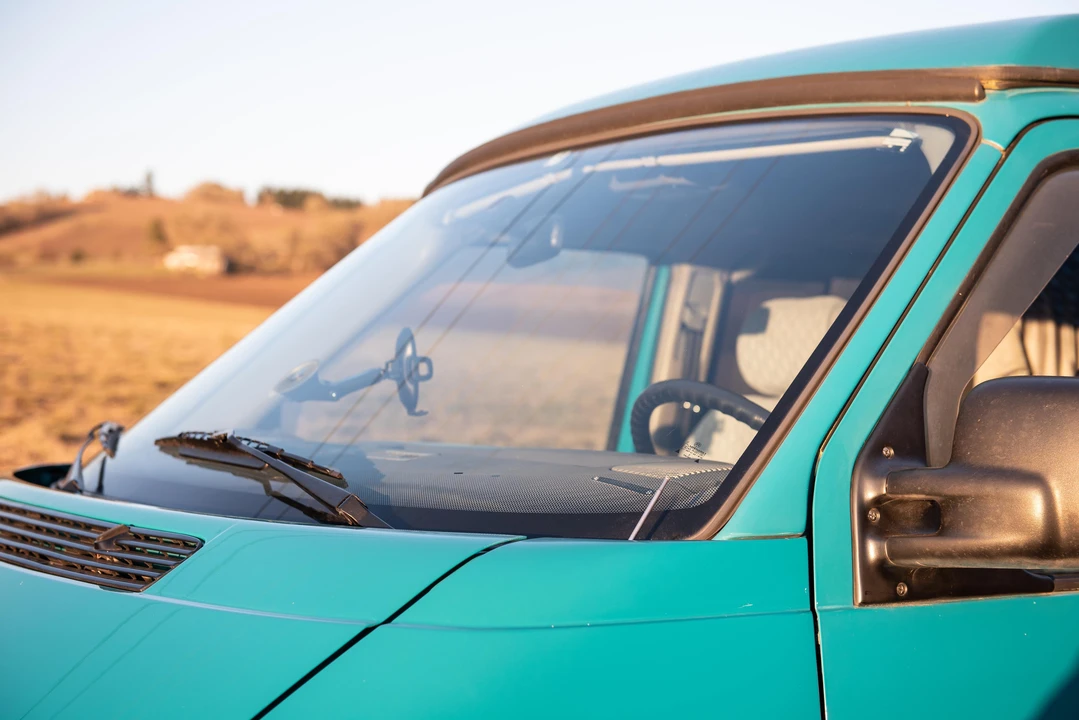 1993 Volkswagen EuroVan - Image 21 of 31