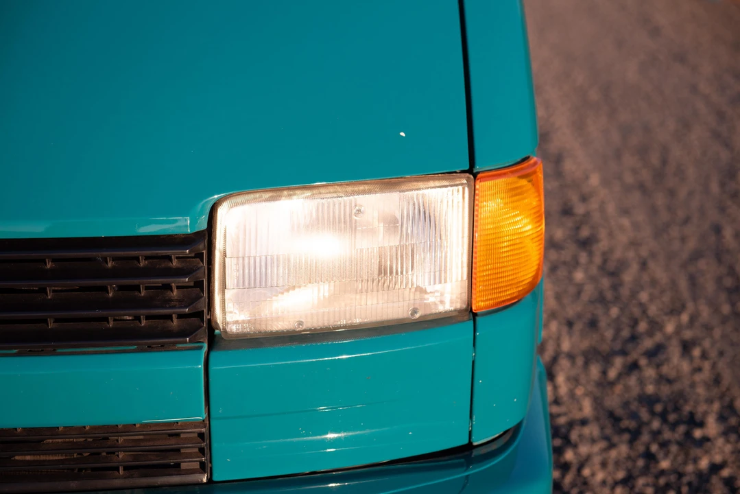1993 Volkswagen EuroVan - Image 20 of 31
