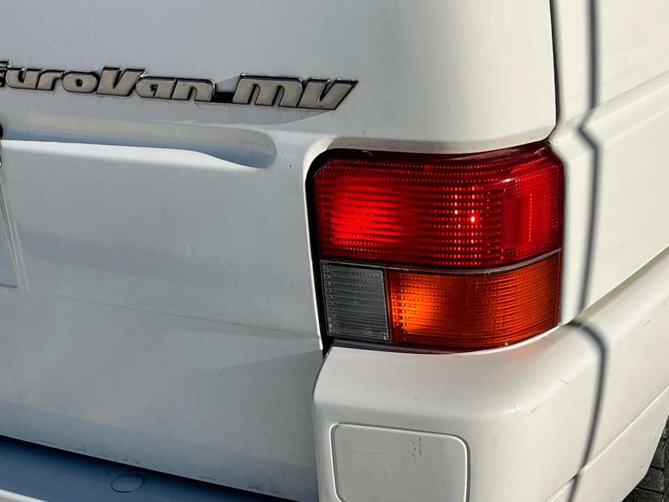 1993 Volkswagen EuroVan - Image 24 of 31