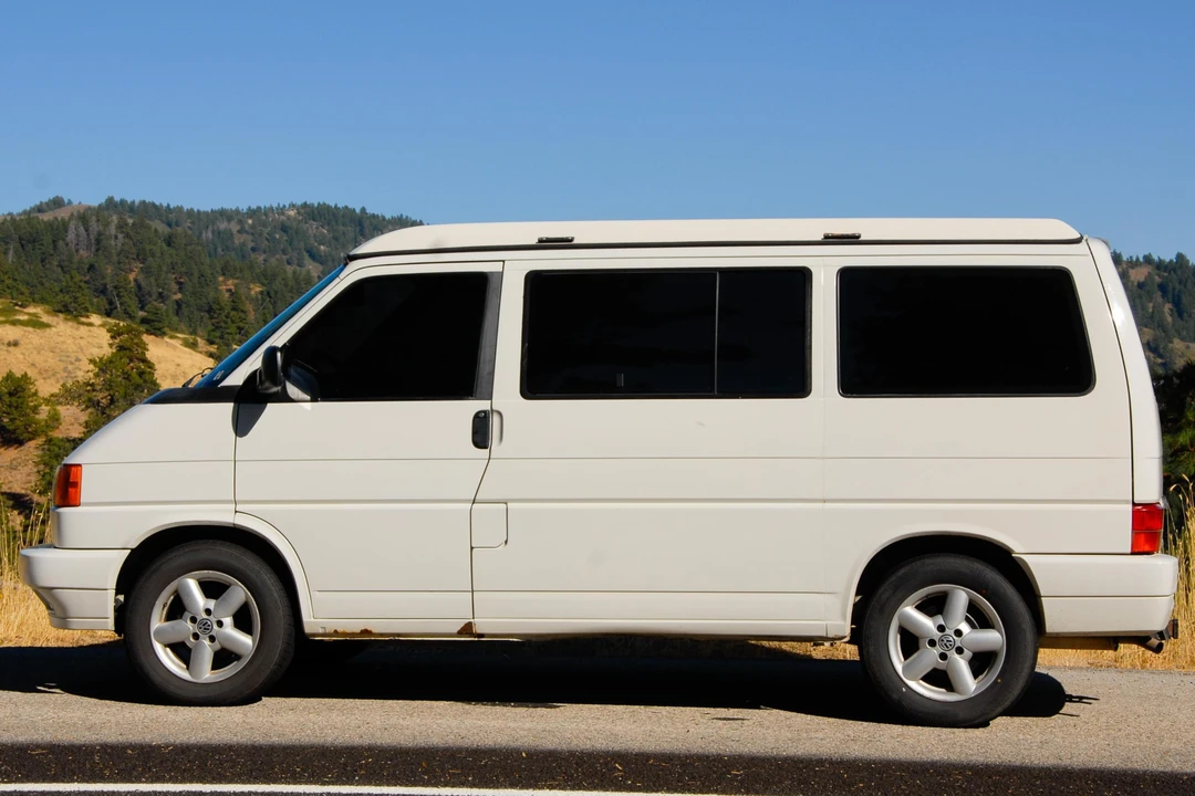 1993 Volkswagen EuroVan - Image 3 of 31