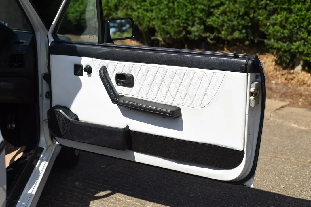 1993 Volkswagen Golf Cabriolet/Rabbit Convertible Mk1 - Image 27 of 30