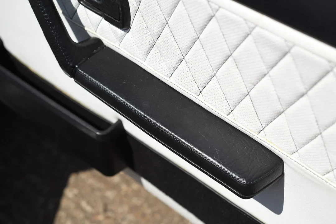 1993 Volkswagen Golf Cabriolet/Rabbit Convertible Mk1 - Image 28 of 30