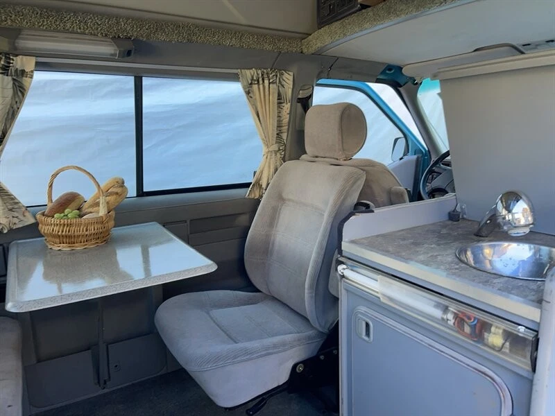 1993 Volkswagen EuroVan - Image 5 of 12