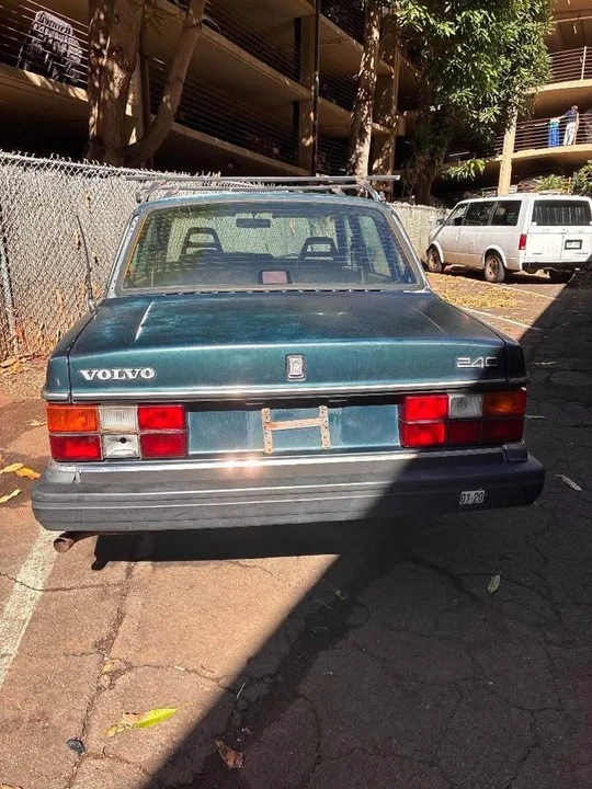 1993 Volvo 244 - Image 2 of 2