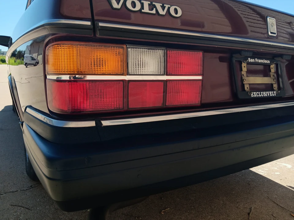 1993 Volvo 244 - Image 31 of 31