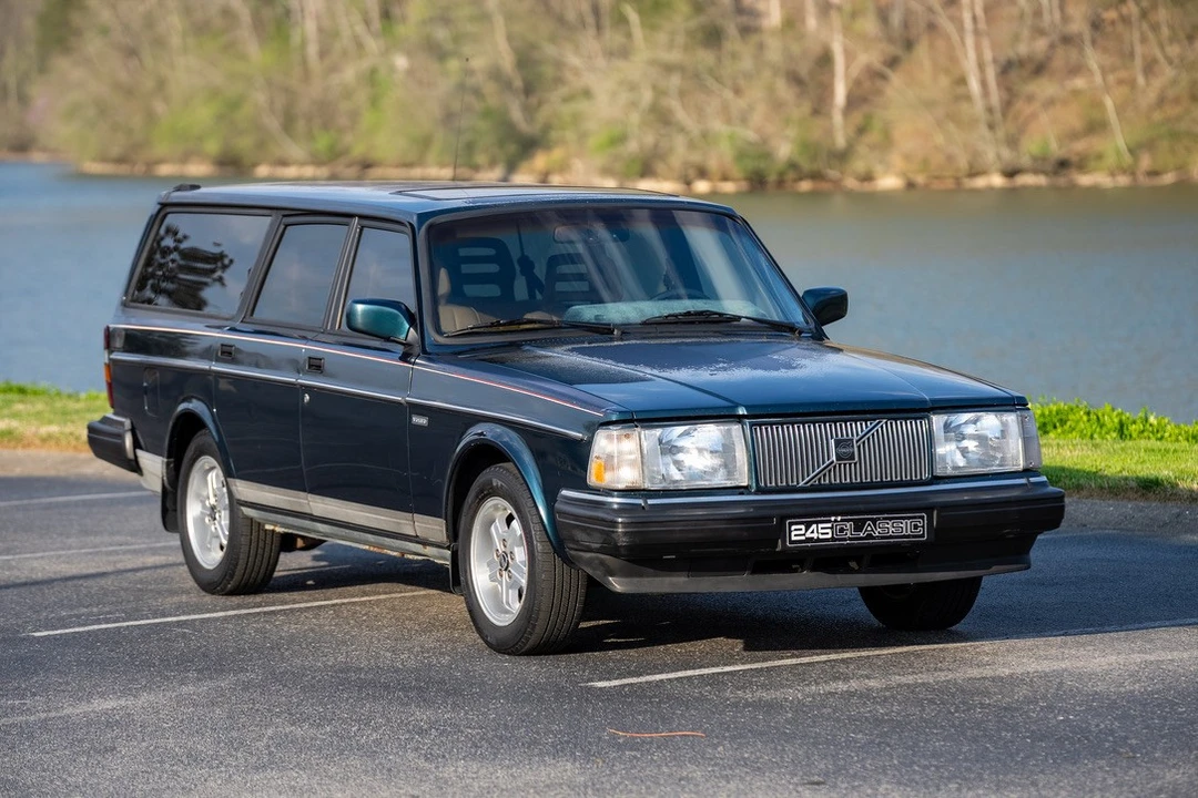 1993 Volvo 245 - Image 2 of 21