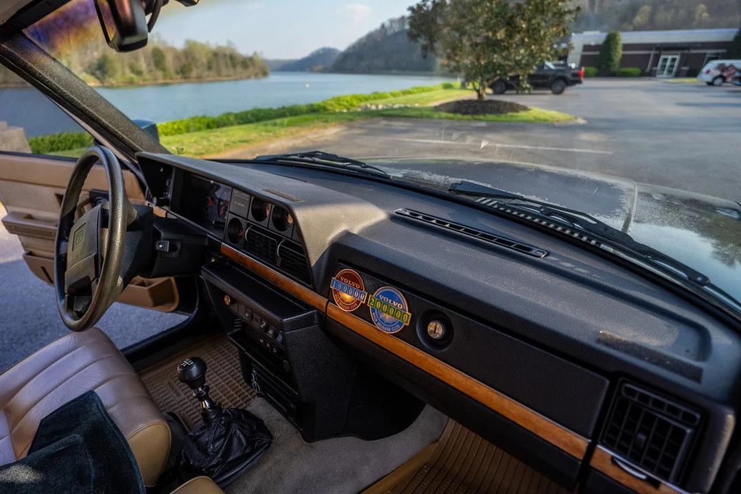 1993 Volvo 245 - Image 21 of 21