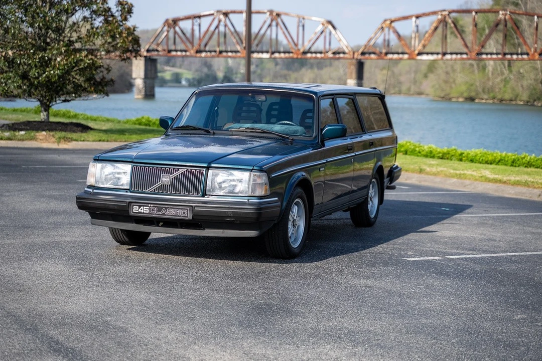1993 Volvo 245 - Image 3 of 21