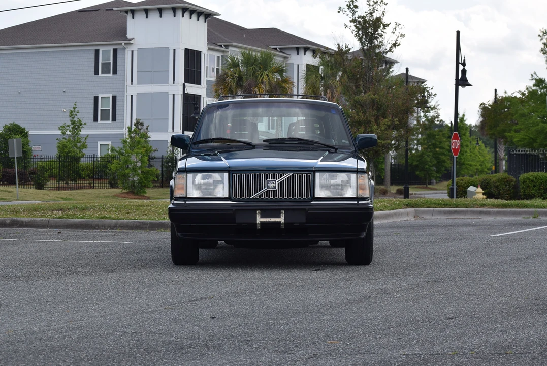 1993 Volvo 245 - Image 2 of 31