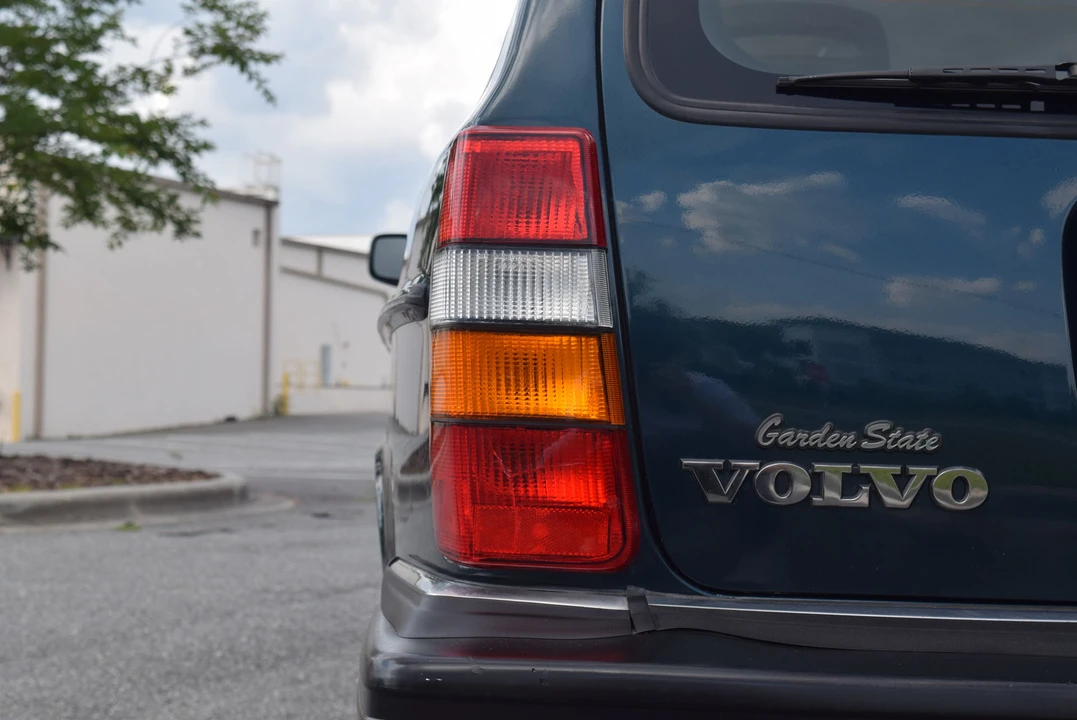 1993 Volvo 245 - Image 22 of 31