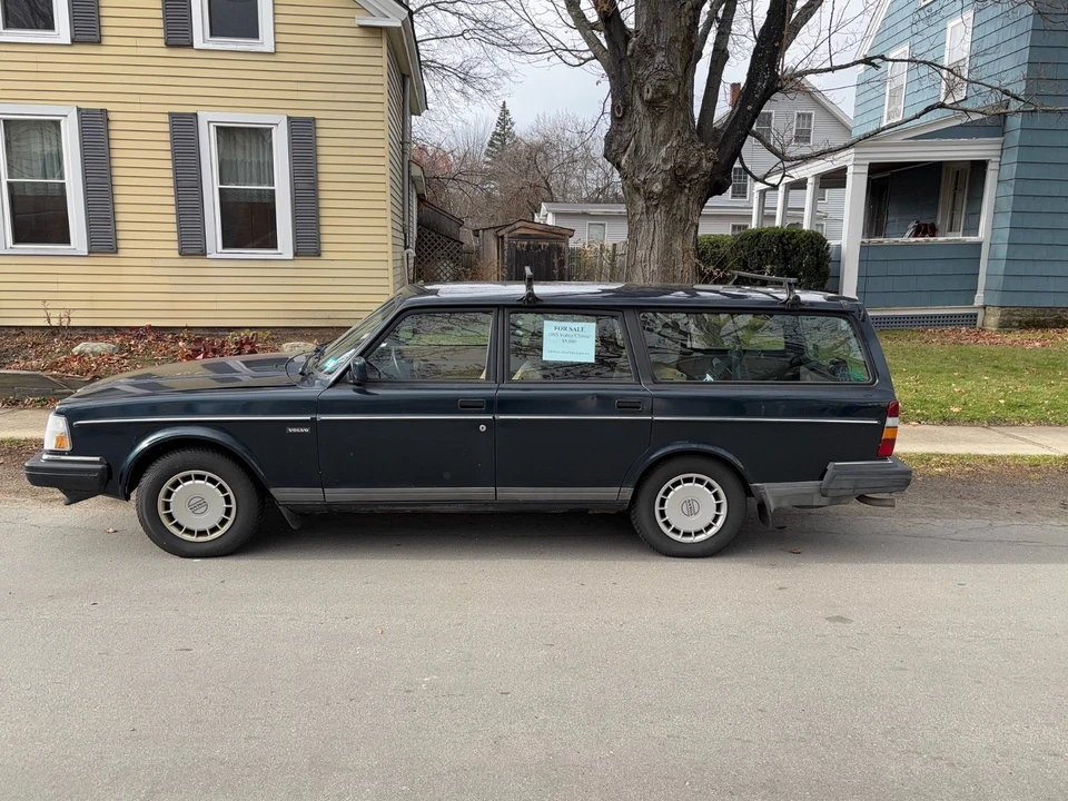 1993 Volvo 200 Series - Image 2 of 14