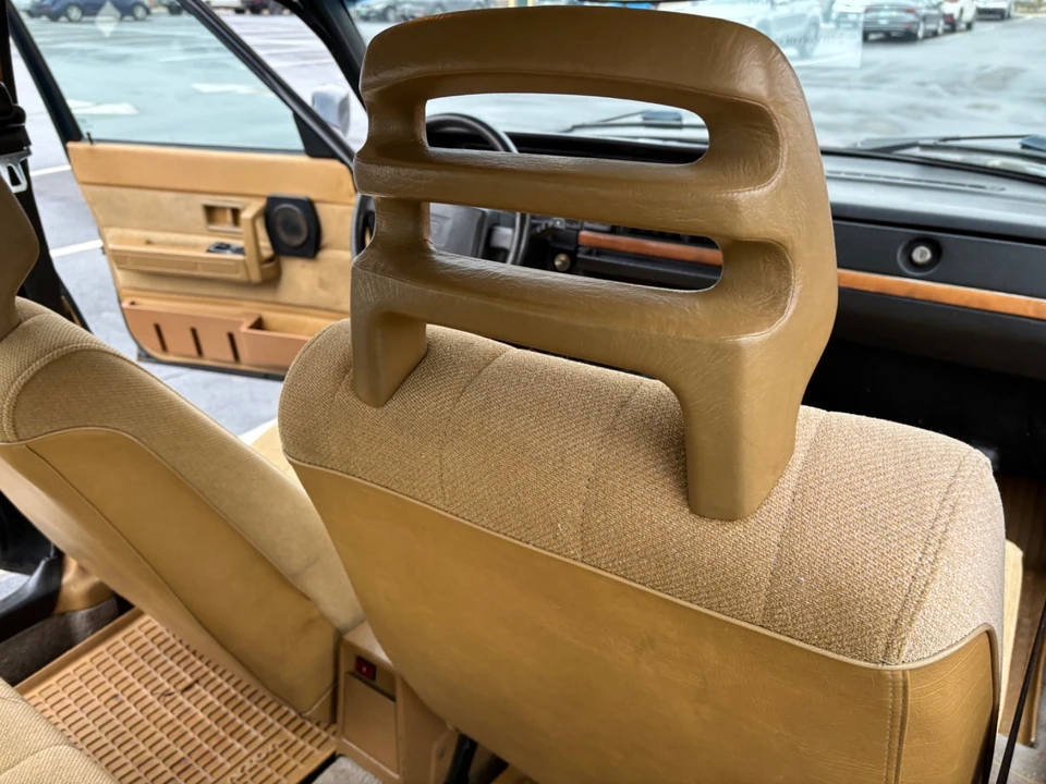 1993 Volvo 200 Series - Image 7 of 14