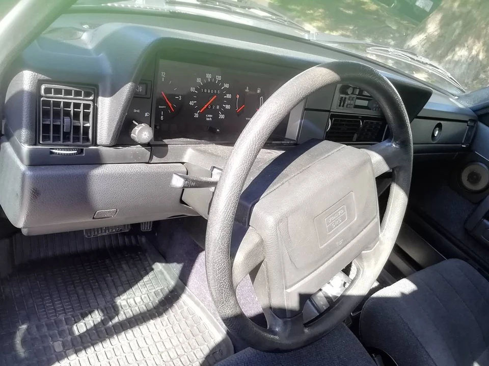1993 Volvo 244 - Image 14 of 18