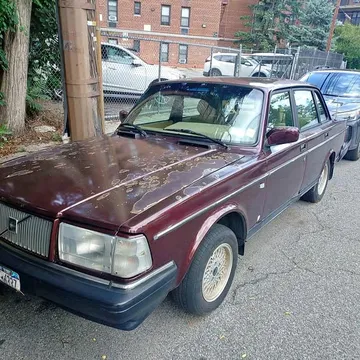 1993 Volvo 240 GL Sedan 4D