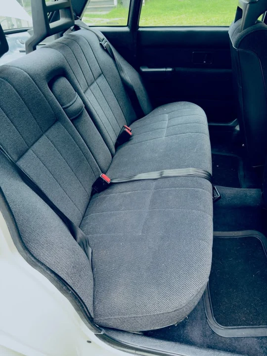 1993 Volvo 244 - Image 10 of 18