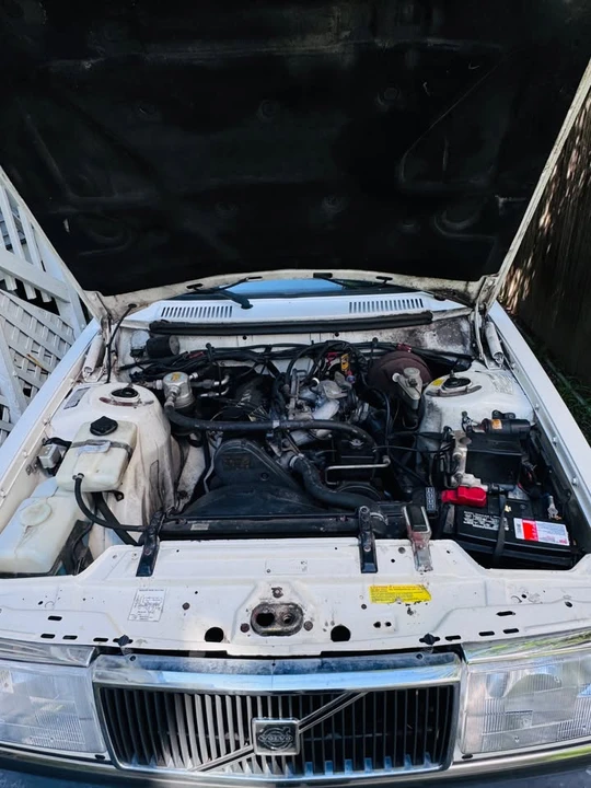 1993 Volvo 244 - Image 12 of 18
