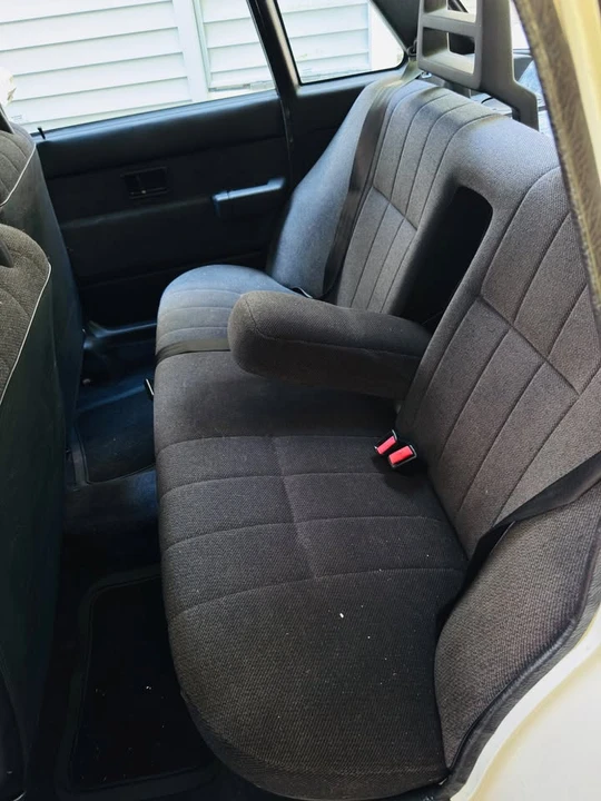 1993 Volvo 244 - Image 14 of 18