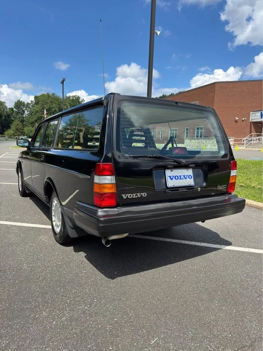 1993 Volvo 244 - Image 5 of 20